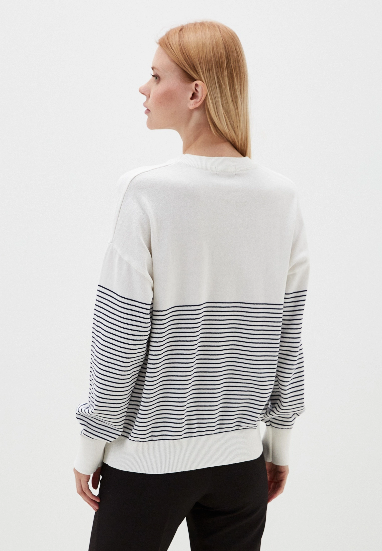 Джемпер жен. JLAB 24-02 off-white - blue