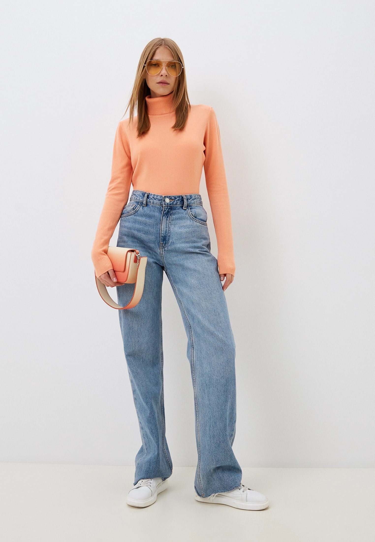 Водолазка жен. JLAB 22-21 персиковый